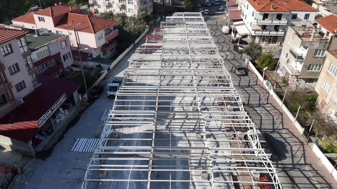 Muğla Büyükşehir Belediyesi'nden Yatağan Pazaryeri'nde yenileme çalışması