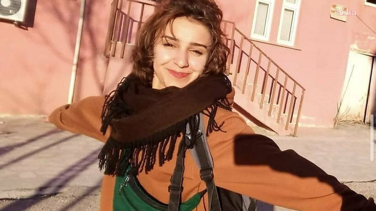 Gülistan Doku'nun yakın arkadaşı Rojwelat Kızmaz'ın ailesi, kızlarının ölümüne ilişkin savcılığa başvuracak: 'Yeni şüpheler ortaya çıktı'