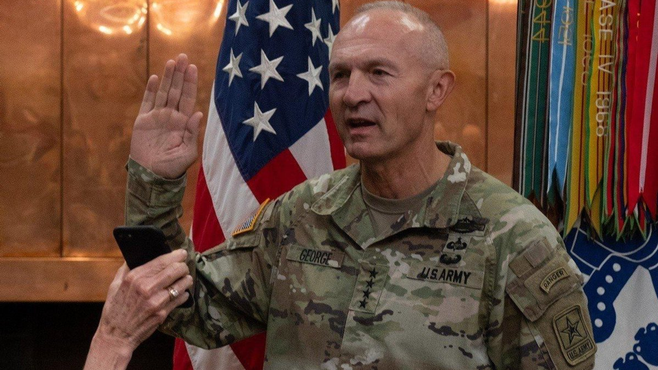 Pentagon'da gerilim tırmanıyor... ABD Savunman Bakanı Hegseth, ABD Kara Kuvvetleri Komutanı'nı görevden aldı