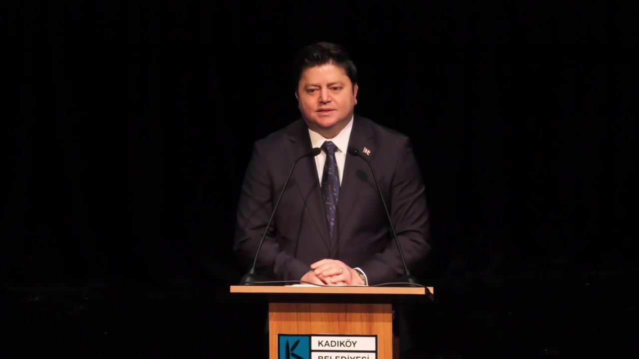 Uluslararası Kentsel Gıda ve Beslenme Politikaları Çalıştayı... Gökhan Günaydın: 'Türkiye, iklim krizi, gıda krizi ve demokrasi kriziyle mücadele ediyor'