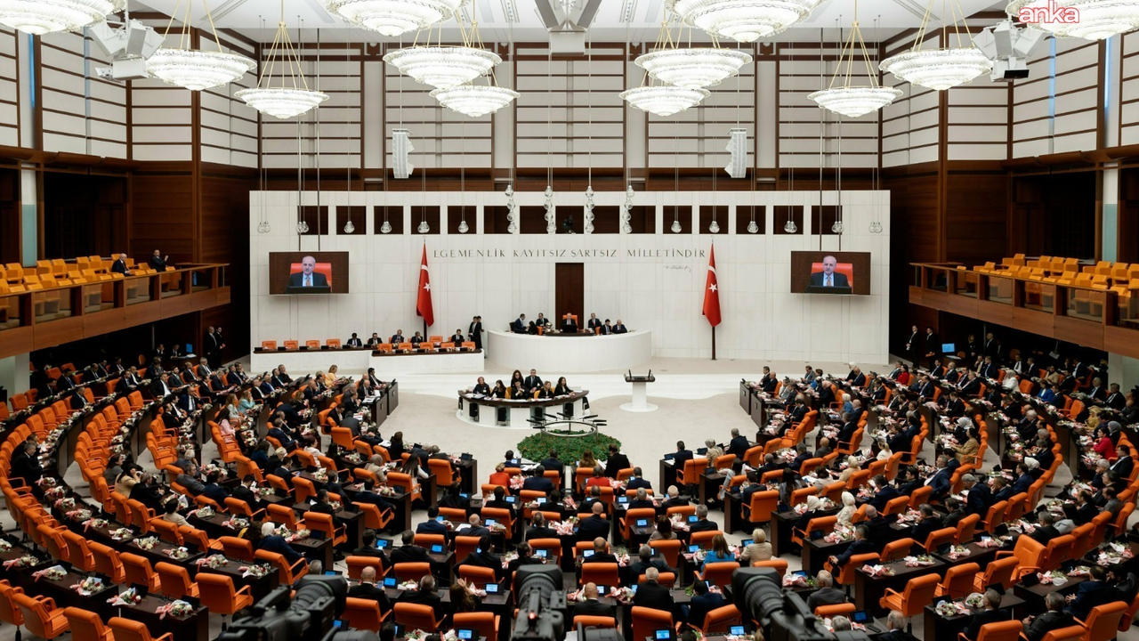 Özgür Özel'e ait 3 dosya dahil 9 dokunulmazlık tezkeresi Meclis'te