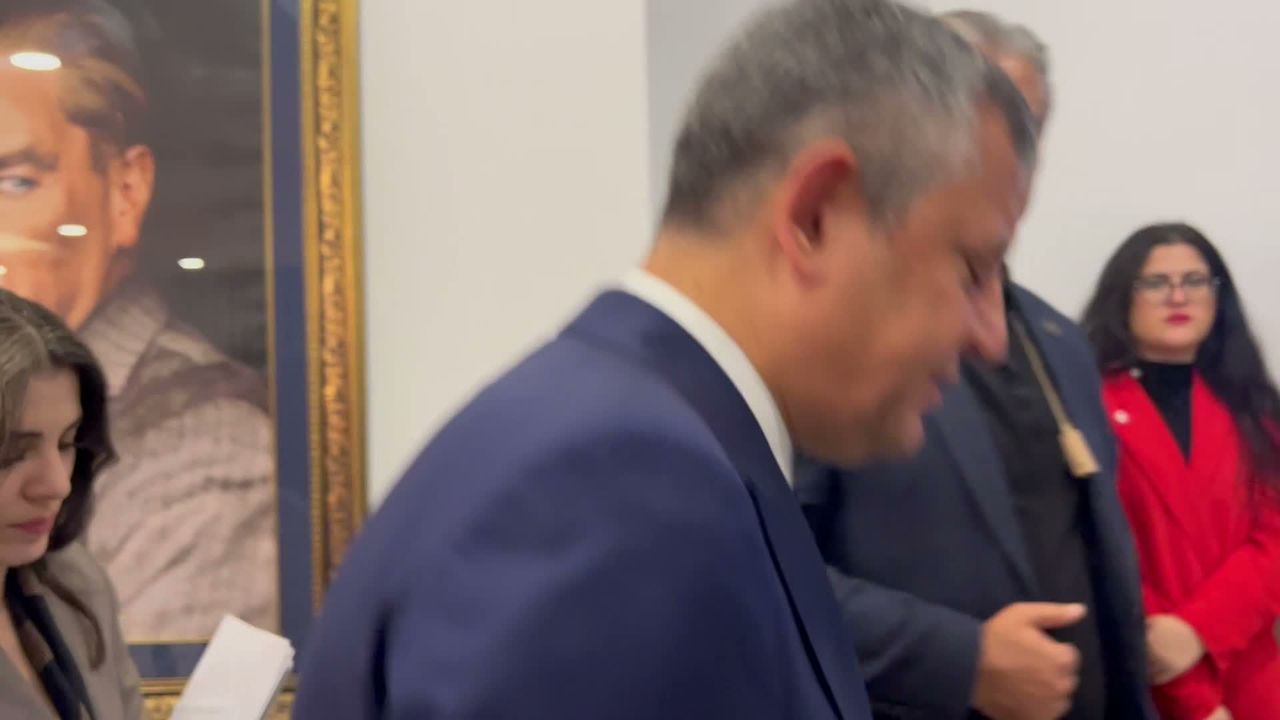 Özgür Özel: Yarın Meclis'te yerimizi alacağız, oturuma katılacağız