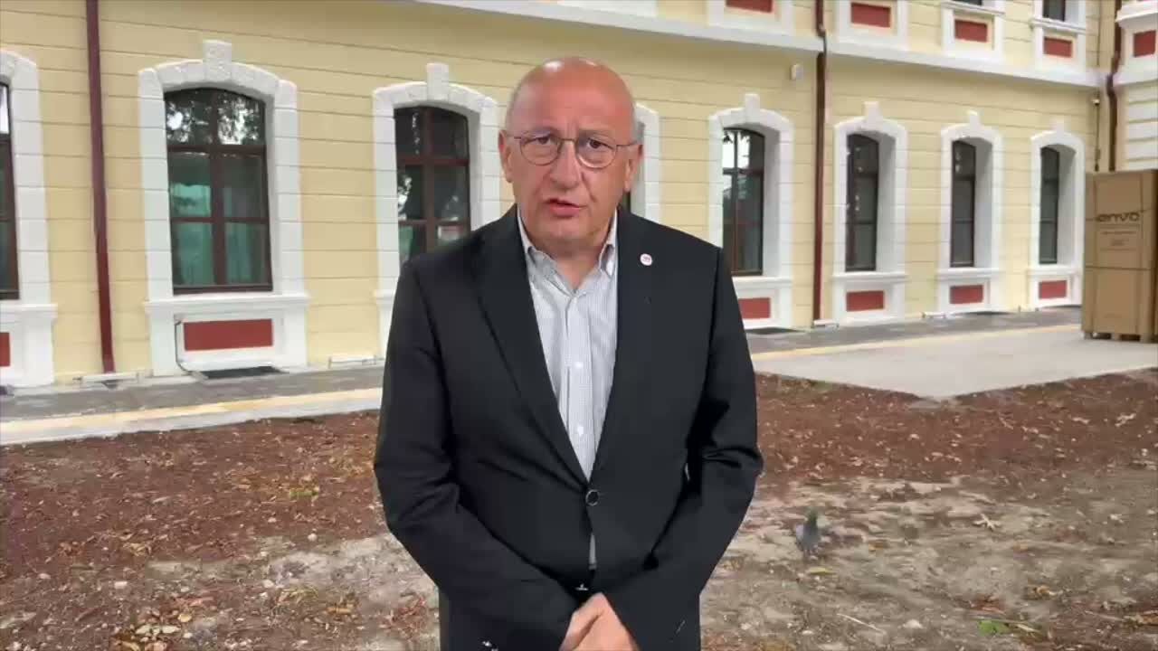 Utku Çakırözer'den X ve Meta'ya erişim engelleri çağrısı: 'Gelin Meclis'te hesap verin'