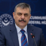 Girne açıklarında yolcu gemisi alabora oldu.... İçişleri Bakanı Çiftçi: Kayıp yolculara ulaşmak için çalışmalar aralıksız sürüyor