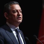 Özgür Özel'den Aile Dayanışma Ağı'nın yeni hesabına destek çağrısı