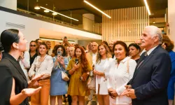 “Koleksiyonun Katmanları” sergisi galeri Beylikdüzü’nde sanatseverlerle buluştu