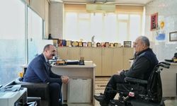 Konyaaltı Belediye Başkanı Kotan, Türkiye Sakatlar Derneği Antalya Şubesi'ni ziyaret etti
