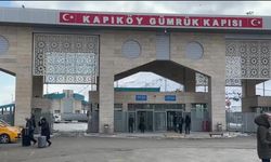 ABD ve İsrail'in İran'a saldırıları 13. gününde... Van Kapıköy Sınır Kapısı'nda 'savaş' hareketliliği sürüyor