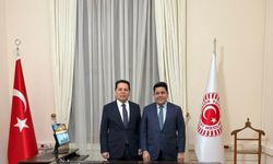 Ahmet Özer, Yeni Yol Grup Başkanı Bülent Kaya'yı ziyaret etti