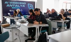 Antalya Büyükşehir Belediyesi'nden gençlere yönelik yapay zeka eğitimi