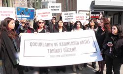 Avukatlar Bakırköy Adliyesi önünden seslendi: 'Annenin ve bizlerin ısrarlı çabalarına rağmen Sosyal Hizmetler neden görevini yapmadı?'