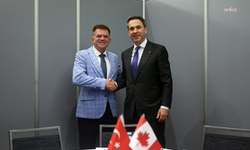 Bakan Bayraktar, Kanada'da Alberta eyaleti Enerji ve Maden Bakanı Jean ve Ontario eyaleti Enerji Bakanı Lecce ile görüştü