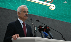 Bakan Uraloğlu'ndan 'Milli Elektrikli Hızlı Tren projesi' hakkında açıklama: 'Cuma günü ilk trenimizi raylara indirerek test sürecini resmen başlatacağız'