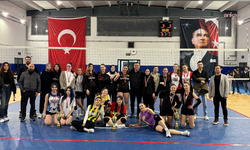 Burdur'da '8 Mart Kadınlar Günü Voleybol Turnuvası' sona erdi