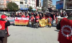 Burhaniye'de emekliler bayram ikramiyesinin artırılmasını istedi