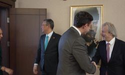 CHP Genel Başkanı Özel, Bulgaristan Büyükelçisi Cholakov'u kabul etti