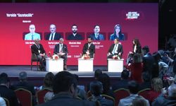 CHP'den Doğu Akdeniz Yerel Medya Buluşması: CHP'li Berberoğlu: Medya sadece hapis, ceza korkusundan ibaret değildir. Patron, reklam veren, mahalle baskısı korkusu vardır