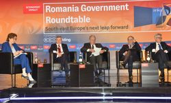 Davutoğlu, Romanya'da 'Güneydoğu Avrupa'nın Bir Sonraki Büyük Atılımı' başlıklı panele katıldı