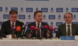 DEVA Partisi Genel Başkanı Babacan: 'Belediyelere yapılan operasyonları usul olarak değerlendirdiğimizde siyasi olduğunu görüyoruz'