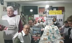 Edirne'de emekliler, tarhana çorbası, patates yemeği, zeytin, ekmek, turşu ve suyla iftar açtı
