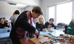 Eskişehir'de 'Evde Tamir Kursu'nu tamamlayan kadınlar sertifikalarını aldı
