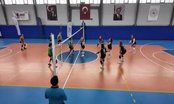 Evinin Sultanları Foça'da fileye uzandı