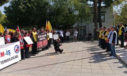 Fatma Nur Çelik'in öğrencisi tarafından öldürülmesi... Eğitim sendikaları saldırıyı Ortaca'da protesto etti