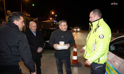 Gölbaşı Belediye Başkanı Odabaşı'ndan vatandaşlara sahurluk ikramı