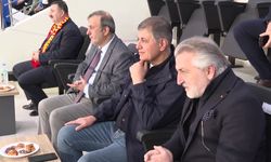 Göztepe'nin Avrupa zaferine Başkan Tugay da eşlik etti