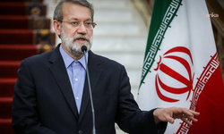 İran Yüksek Ulusal Güvenlik Konseyi Sekreteri Laricani, bölge ülkelerine seslendi: 'Size saldırmayacağız; ABD, ülkelerinizde bulunan üslerle operasyonlar yürüttüğünde, onları hedef alacağız'