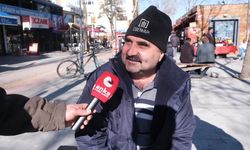 Isparta'da emeklilerden 'bayram ikramiyesi' tepkisi: 'Bu hayat pahalılığı karşısında 4 bin lira para mı?'