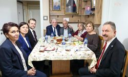 İYİ Parti Genel Sekreteri Özel: 'Bugün TBMM'deki iftar masasında terörle arasına net mesafe koymayan hiçbir zeminde yer almamak için yokuz'