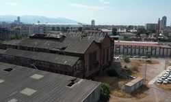 İzmir'de Elektrik Fabrikası alanına ilişkin imar planı değişikliğine CHP'li Güç'ten tepki... 'AKP'nin siyasi anlayışının bir yansıması'