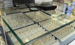 Kadirlili kuyumcu: 'Altın almaya gelen var, satmaya gelen hiç yok '