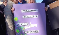 Karacasulu kadınlar 8 Mart'ta basın açıklamasında bir araya geldi