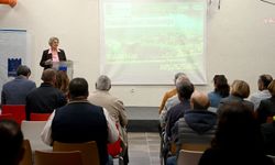 Kuşadası Belediyesi'nden daha temiz bir çevre için muhtarlarla iş birliği toplantısı