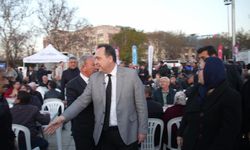 Manisa Salihli'de binlerce vatandaş iftar sofrasında buluştu