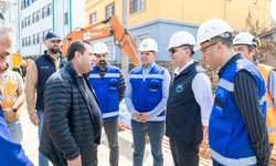 Mersin Büyükşehir Belediye Başkanı Seçer, Akdeniz İlçesi Kanalizasyon Hattı Yapım İşi'ni yerinde inceledi