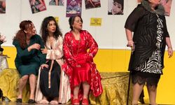Muğla'da 'Kadıncıklar' tiyatro oyununa yoğun ilgi