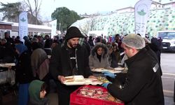 Osmangazi Belediye Başkanı Aydın: 'Her gün sekiz ayrı noktada yaklaşık 4 bin vatandaşımıza iftar veriyoruz'