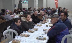 Osmangazi Belediye Başkanı Aydın, Yunuseli'de vatandaşlarla iftar yaptı