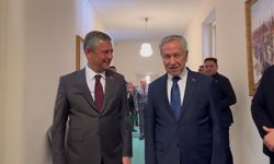 Özgür Özel, Bülent Arınç'ı ziyaret etti... 'Biz iki hemşeri bir araya gelince güneşin altındaki her şey gündemdir'