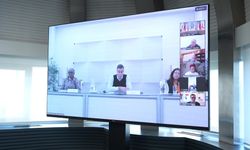 Özgür Özel, Sosyalist Enternasyonal Prezidyum Toplantısı'na katıldı: 'Bu baskı rejimi altında iktidara doğru yürümeye çalışıyoruz'