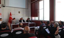 Seferihisar Belediye Meclisi toplantısında öğretmen Fatma Nur Çelik anıldı