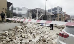 Tarihi Çınarlı Camisi'nde restorasyon sırasında duvar çöktü, bir işçi yaralandı