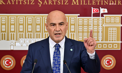 Turhan Çömez'den Çorumlu esnafa dava açılmasına tepki: 'Esnaf feryat ediyor, kan ağlıyor haberin yok mu ey 'vergimatik' Mehmet Şimşek'