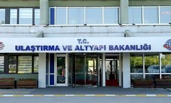 Ulaştırma ve Altyapı Bakanlığı'ndan hava sahası ve trafik akışına ilişkin açıklama: Akış Suudi Arabistan, Mısır, Türkiye ve GKRY hattı üzerinden yapılmaktadır