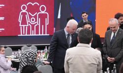 Vali Gül, yetim aileleriyle iftarda buluştu