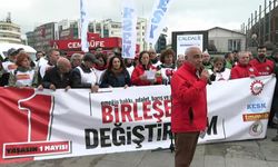 1 Mayıs için Kadıköy'de 'Birleşelim! Değiştirelim!' çağrısı... Çerkezoğlu: Sendikacılar, belediye başkanları, siyasetçiler, gazeteciler, gençler, kadınlar; itiraz eden kim varsa hapishanelere dolduruluyor. Yargı talimatla 'dağıtılıyor'