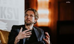 45. İstanbul Film Festivali... 'Everybody Digs Bill Evans' filminin başrol oyuncusu Anders Danielsen Lie, Kadıköy'de sinemaseverlerle bir araya geldi